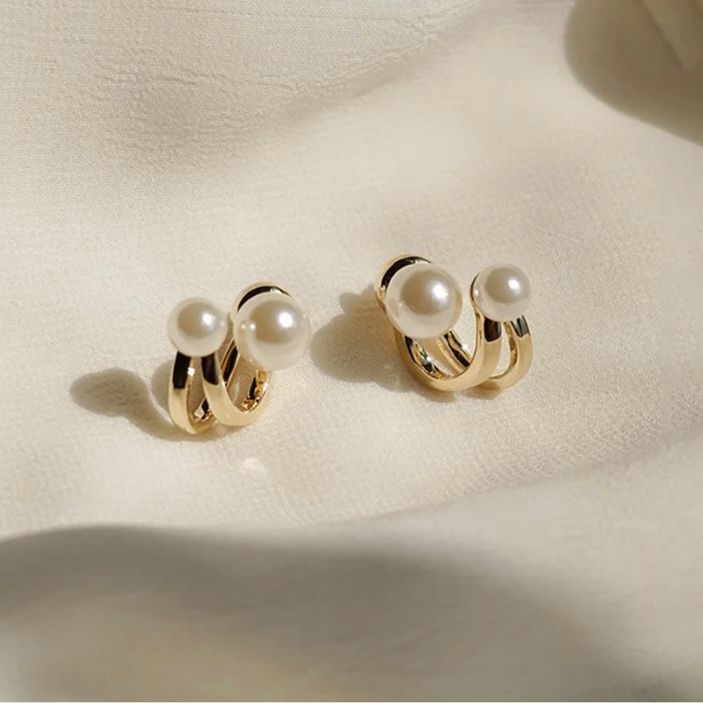 PEARL EARRINGS - Picture 3 of 4